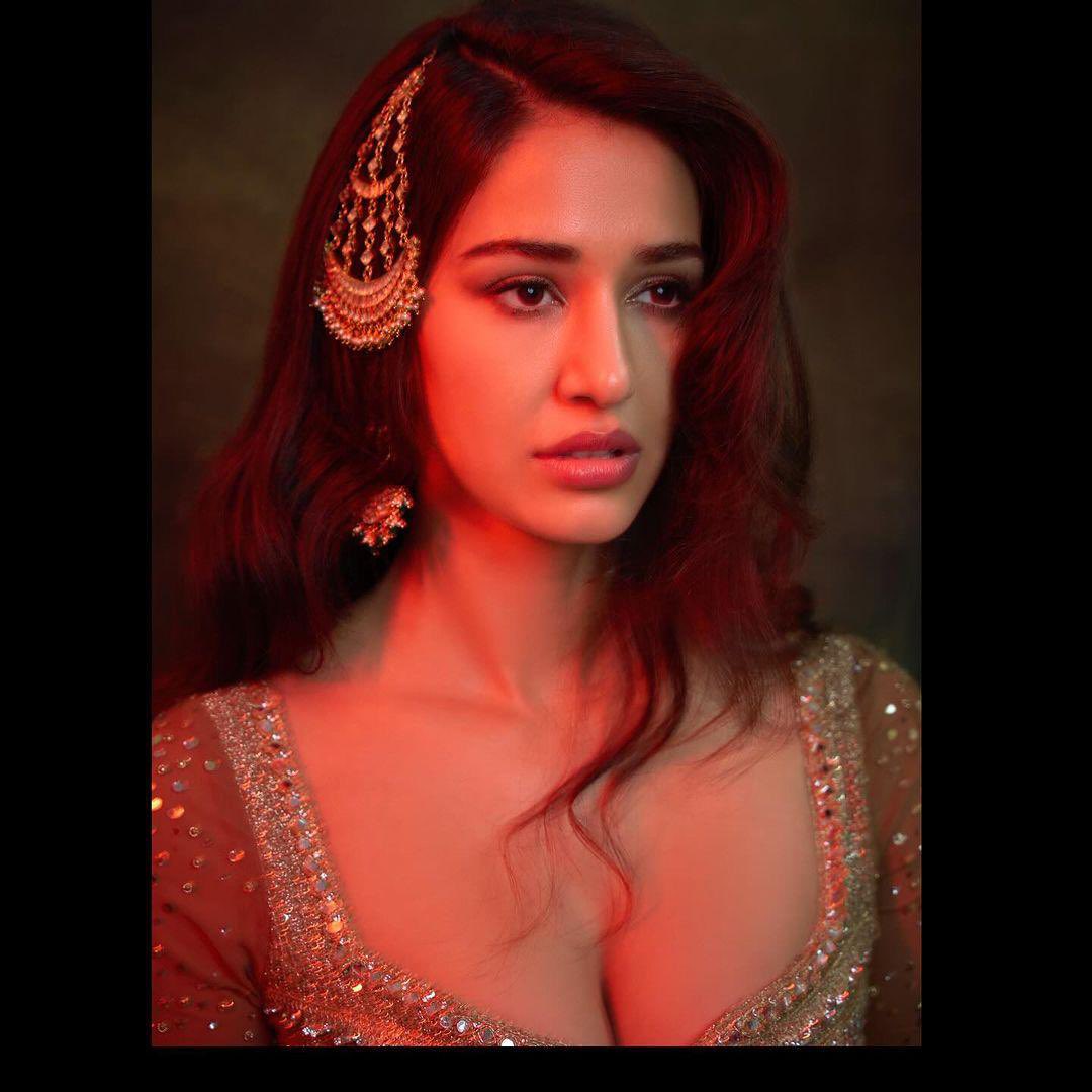 DishPatani's tweet photo. https://t.co/JrEqT448Uj