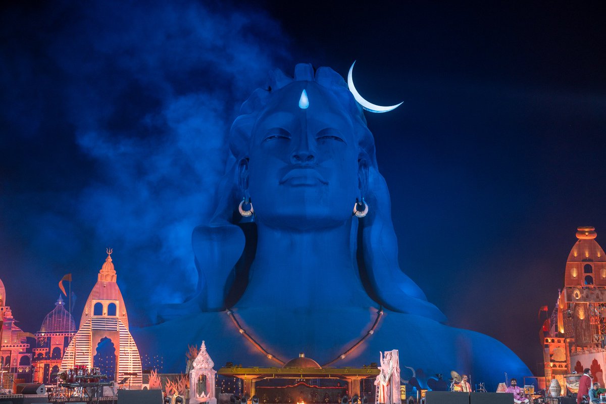 SadhguruJV's tweet image. #Mahashivratri offers the Possibility to bring yourself to that experience of the vast emptiness within which is the Source of all Creation. -Sg
#AwakeWithAdiyogi