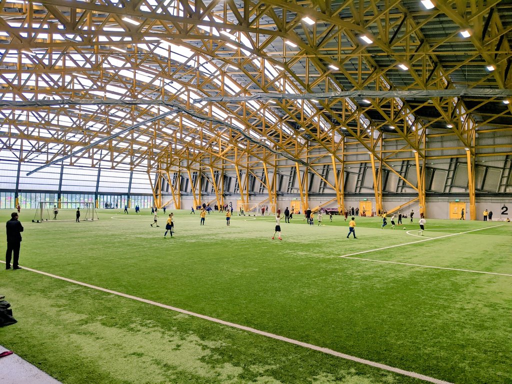 Busy morning at Ravenscraig for our L4 Sport &amp; Fitness students ⚽ 

The group gained officiating experience and witnessed the brilliant football on display from local primaries and their talented pupils. 14+ schools and lots of smiling faces, thanks again <a href="/NLActiveSchools/">NLActiveSchools</a>