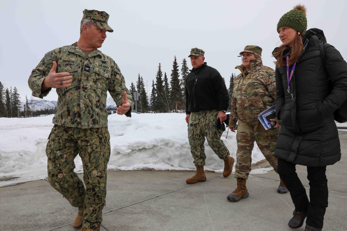 Deputy Assistant Secretary of Defense  for Arctic & Global Resilience Iris Ferguson recently visited SOCNORTH in Alaska for an update on #ArcticEdge24 & #SOF support to #HomelandDefense. @DOD_Policy @USNorthernCmd