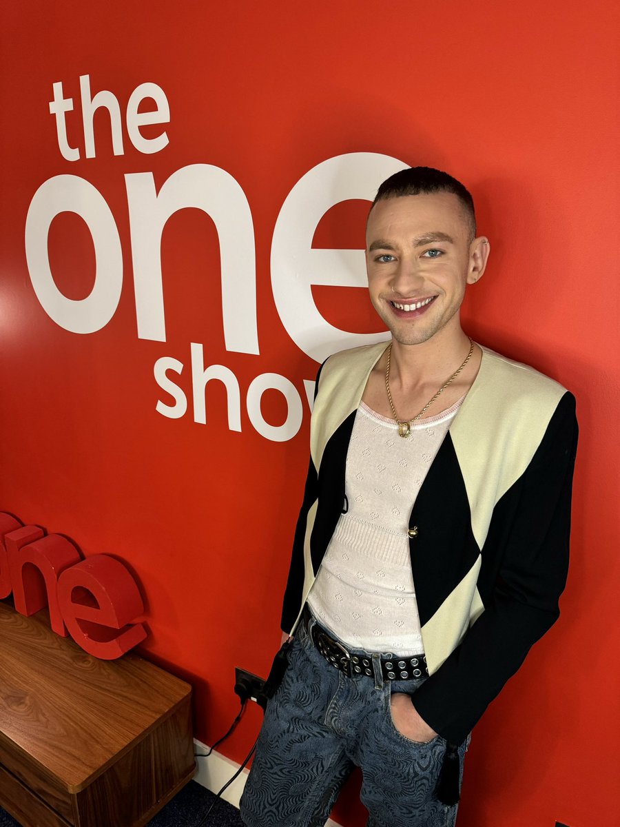 From the stage to #TheOneShow sofa! ✨ @alexander_olly is in the green room and ready to chat about his #Eurovision song, #Dizzy 🤩 We’re live at 7pm 👉 bbc.in/3v2t6Hw