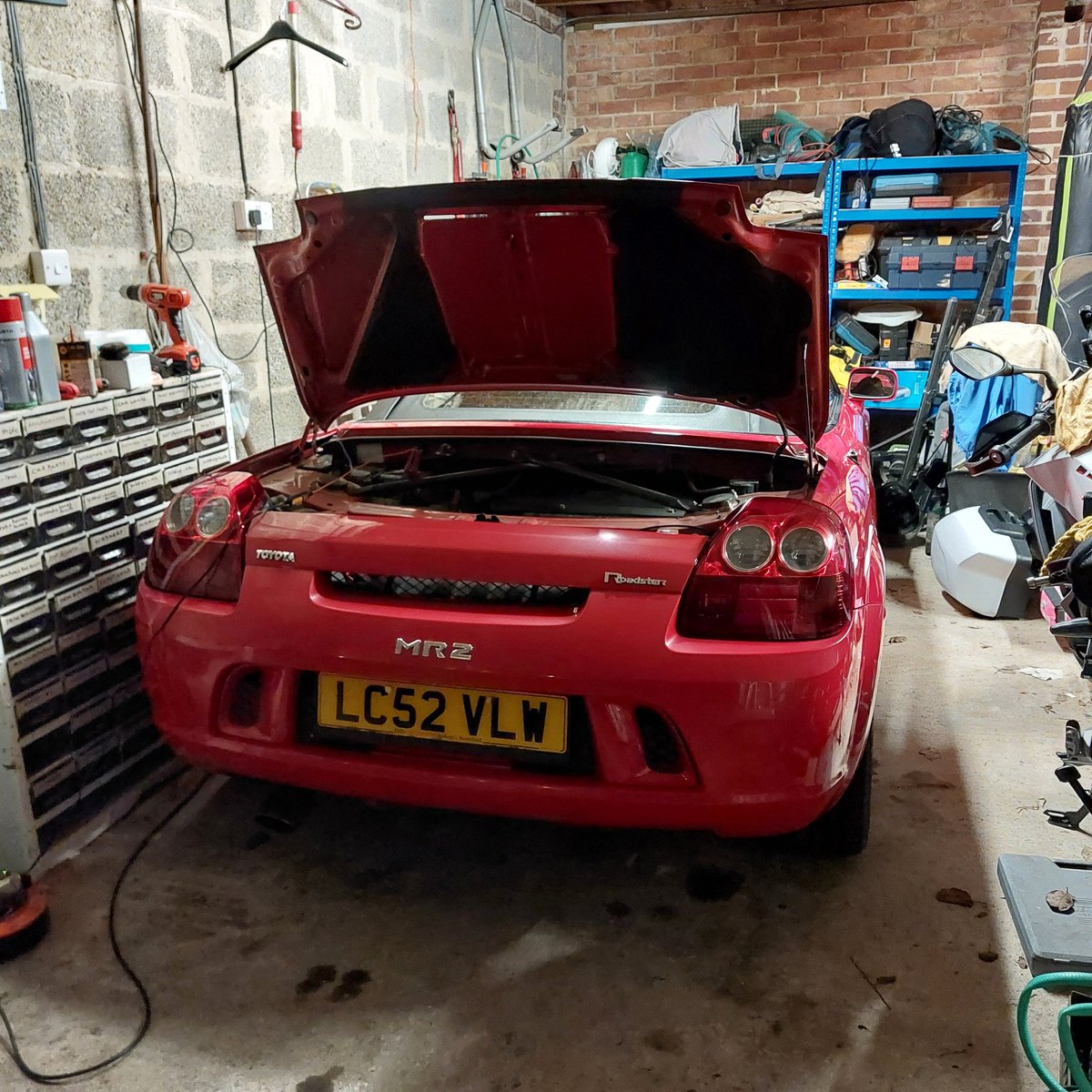 Ready to go for <a href="/rustivalfest/">Rustival</a>. Charger connected, everything checked. 

Early start tomorrow to meet more of the South West chapter of #weirdcartwitter at Cirencester so we can convoy over to the British Motor Museum. Exciting times...