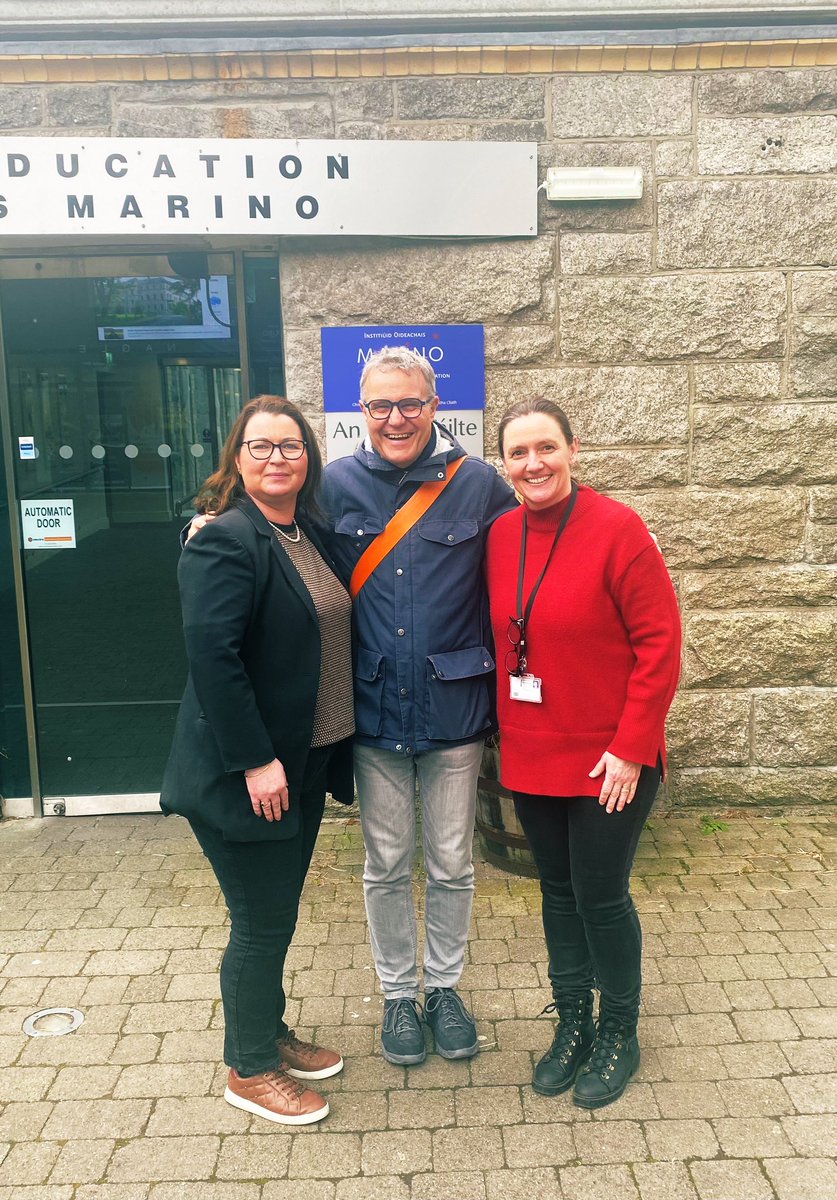 We were delighted to welcome Christian from Pädagogische Hochschule OOE/ The University of Education Upper Austria to campus today 🇦🇹 🇮🇪 🎓 ☀️ @MarinoInstitute @MIECampusLife @ErasmusIreland @EUErasmusPlus @sivimcl