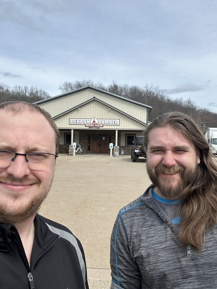 Out with Jake helping customers <a href="/caylawharton_/">Cayla Wharton</a> <a href="/Matt__Rash/">Matt Rash</a> <a href="/MikeSBurgess_/">Michael</a>  #FIRE 🔥 #PACK 🐺 #OHPA