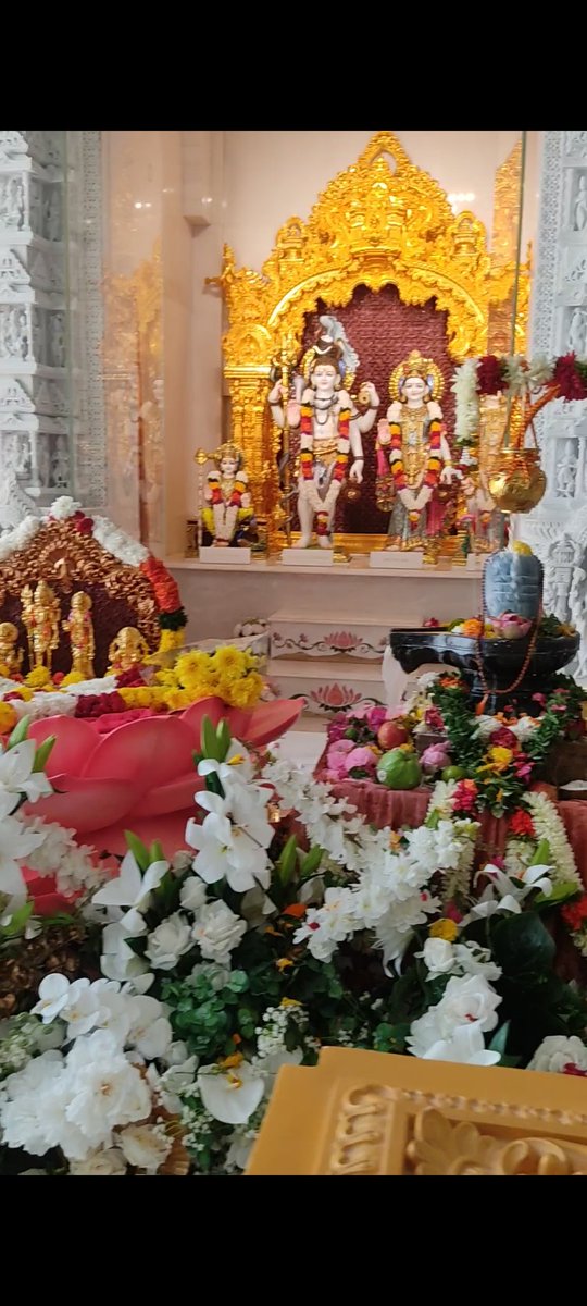 Dynamitemanjeet's tweet photo. Happy Mahashivratri 2024 to all of you
Har Har Mahadev 🕉️🙏 May Lord Shiv Fulfill all your wishes. #Mahashivratri #bholenathॐ #HinduFestival #bapshindumandir #uae #jaibholenath #JaiShreeRam #हर_हर_महादेव_शिव_शंभू_ॐ #जय_महाकाल_महादेव #देवाधिदेव_महादेवशिव_जी https://t.co/zlZDubV6Hi