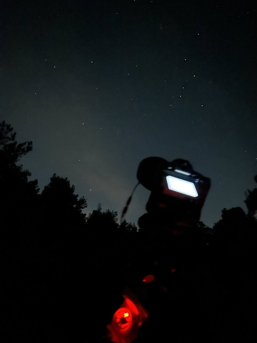 Let’s capture a landscape image of the Comet 12P/Pons-Brooks

📷 SonyA7S + SigmaArt85
🔭 StarAdventurer ⭐️
📍Prades (Tarragona, Cat/Sp)