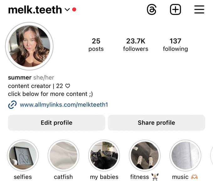 follow my insta please:) https://t.co/4yzCIcc3CG