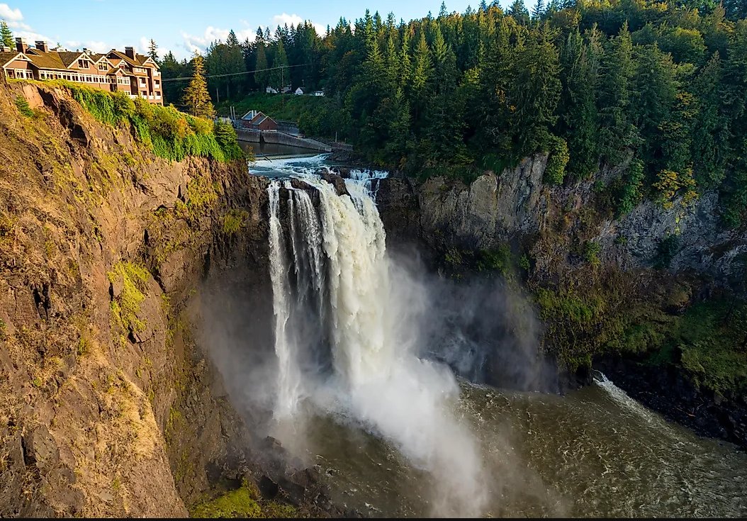 Snoqualmie is charming, and MBS is a great place to camp, according to World Atlas! Pay no mind to the mention of @OkaWenNF... 😉 worldatlas.com/cities/7-most-…