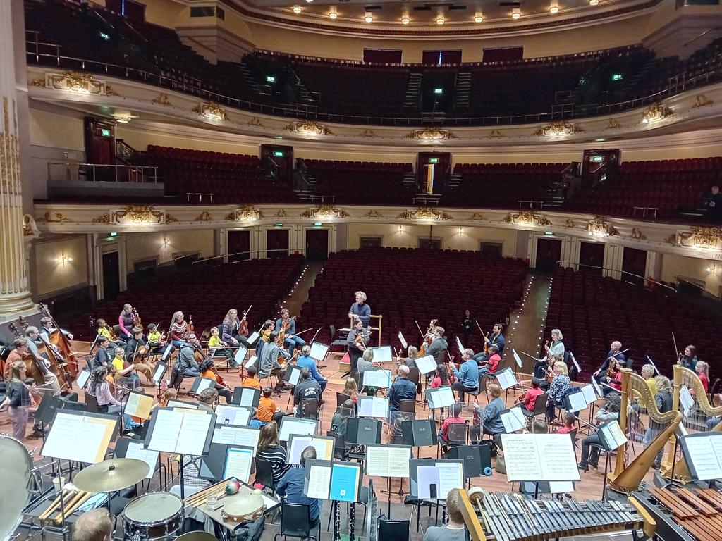 Rehearsals - done! ✅️ This is the first opportunity for our Wester Hailes children to be playing alongside the fantastic @RSNO. Primary 3 and primary 4 kids playing at the Usher Hall - and they fully deserve it!! Absolute stars 💫
