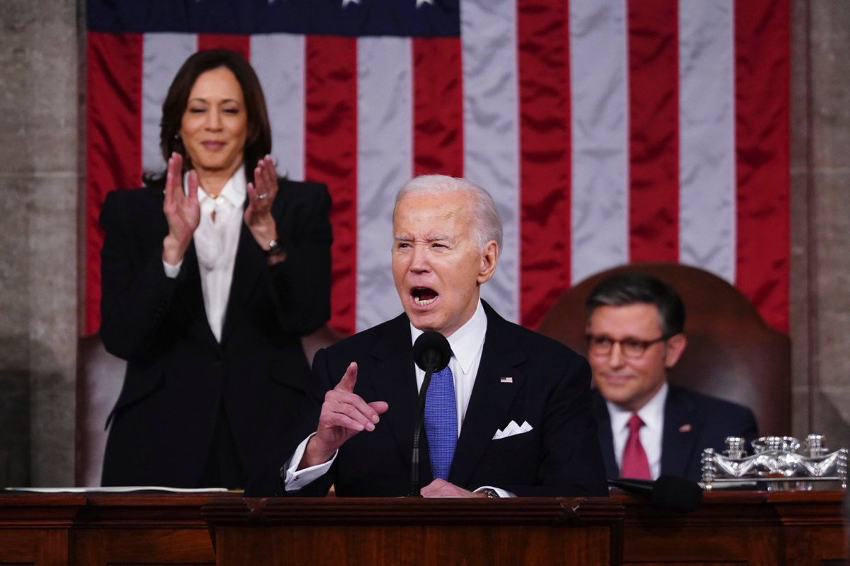 President Biden jokes with Democratic Rep. Jerry Nadler (N.Y.) about being called “cognitively impaired,” following fiery State of the Union address trib.al/nfrd0YX