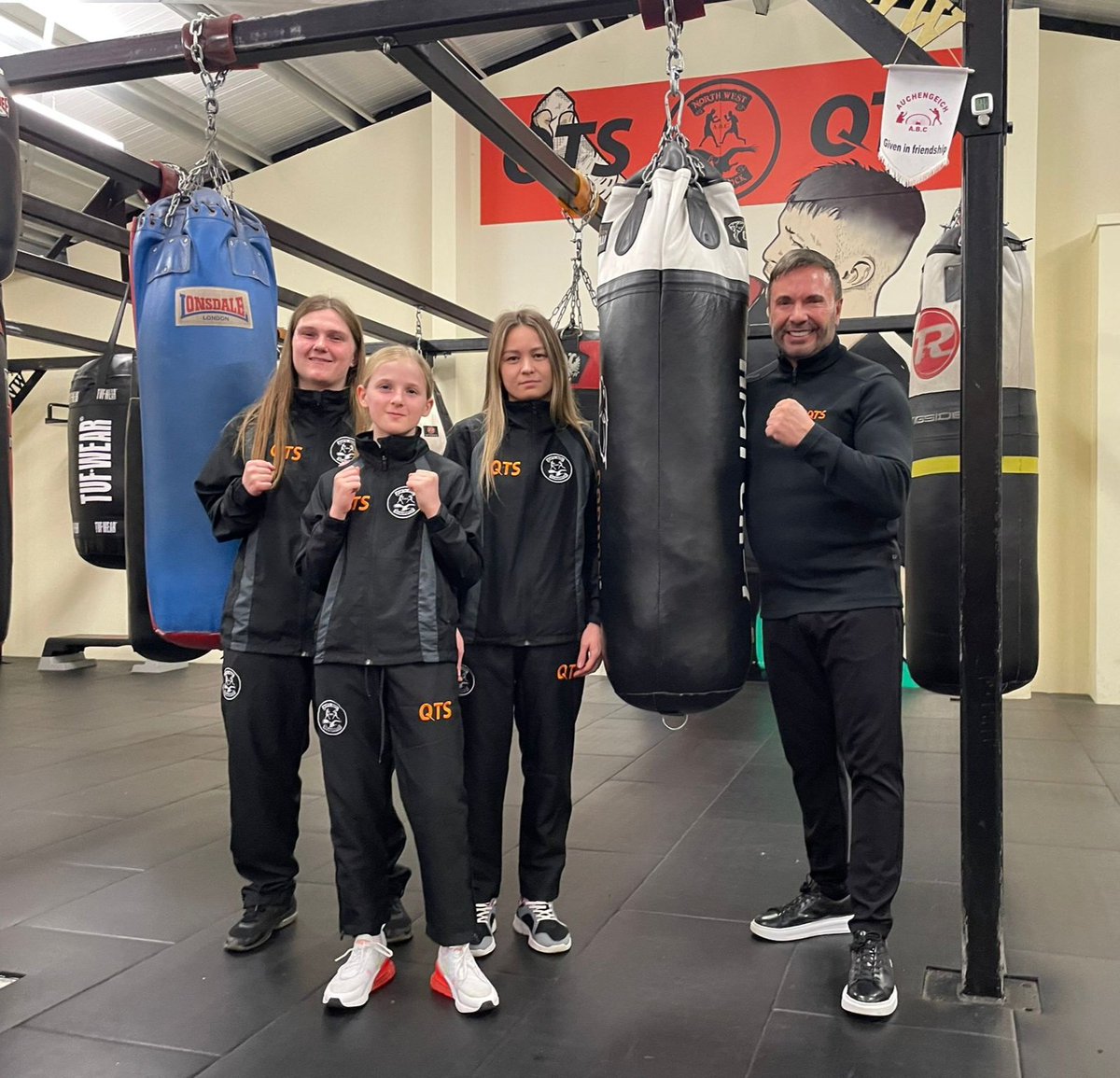 Happy International Women's day 🥊 🏴󠁧󠁢󠁳󠁣󠁴󠁿🇺🇦 @officialQTS @eacSport