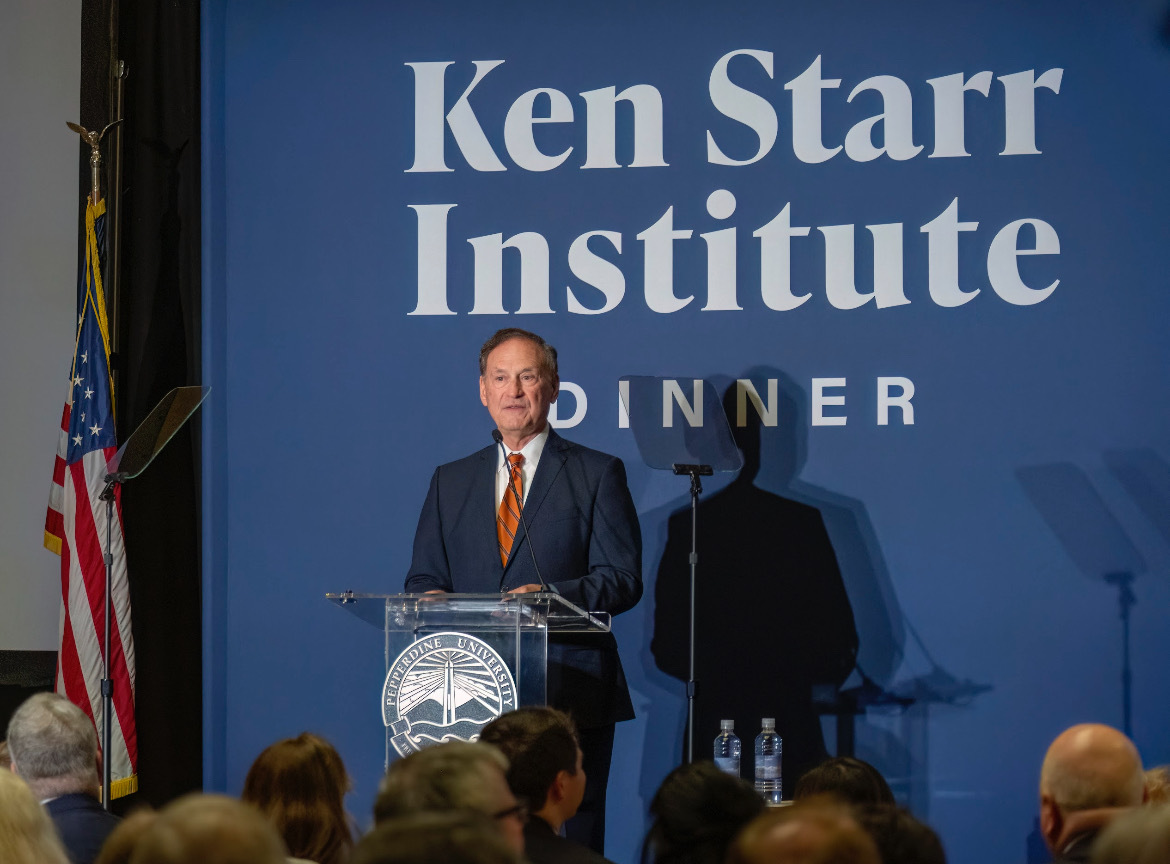 More than 250 friends of the Caruso School of Law gathered at the Congressional Country Club, Monday to celebrate the launch of the Ken Starr Institute for Faith, Law, and Public Service and pay tribute to the life of former Caruso School of Law dean Ken Starr.