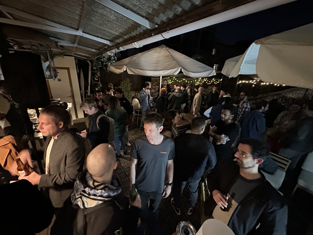 Tonight we wait for you at The Block Lisboa for our #CryptoFriday Let's chill and network with Lisbon crypto community! meetup.com/theblock/event… #theblocklisboa #web3 #CryptoCommunity #bolockchain