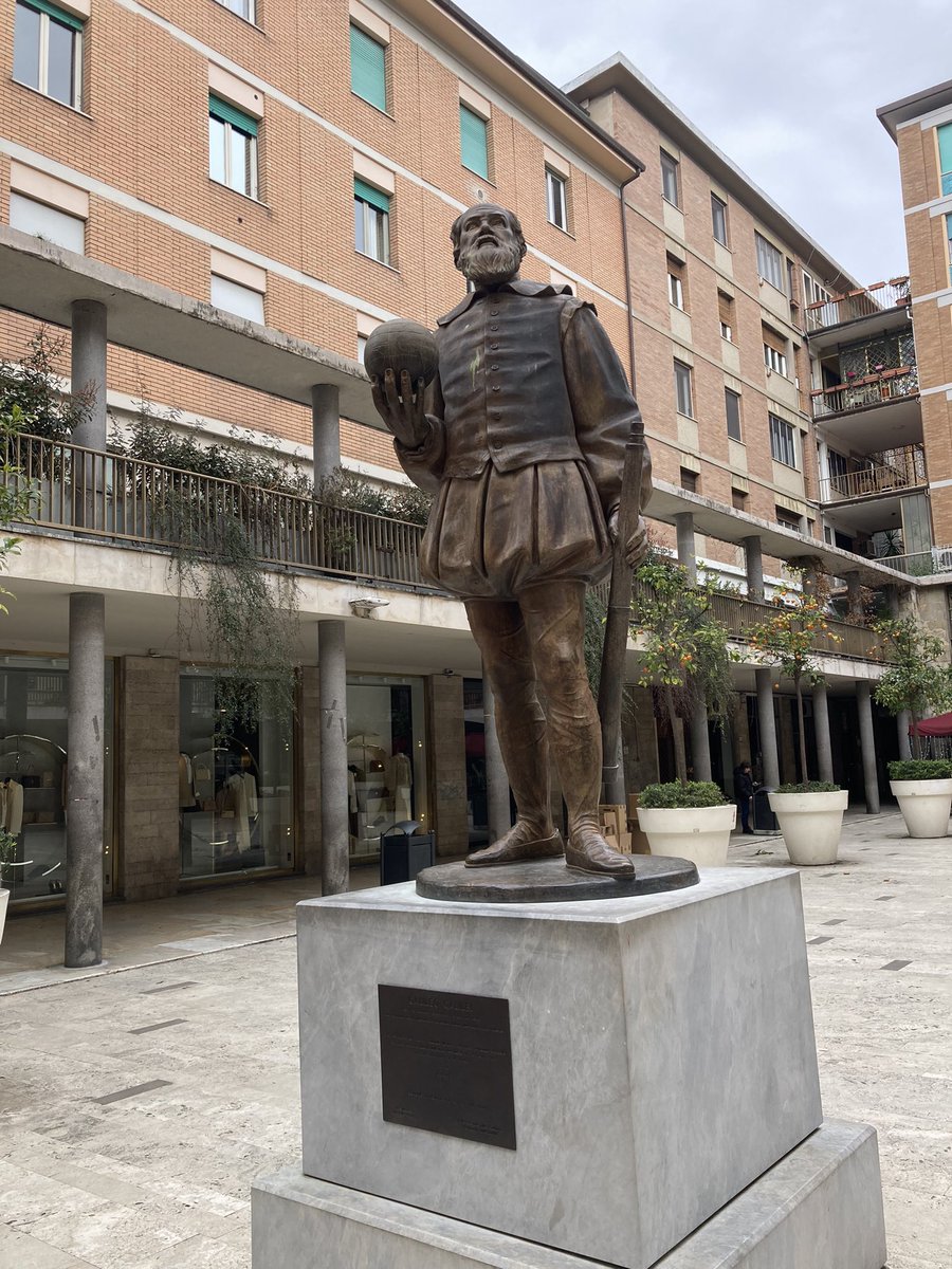 simonhuffer's tweet image. Your man Galileo knew his calcio. He’d have known that using the same crappy back 3 system that got #bhafc gubbed at Luton and Fulham, wasn’t the answer at Roma.