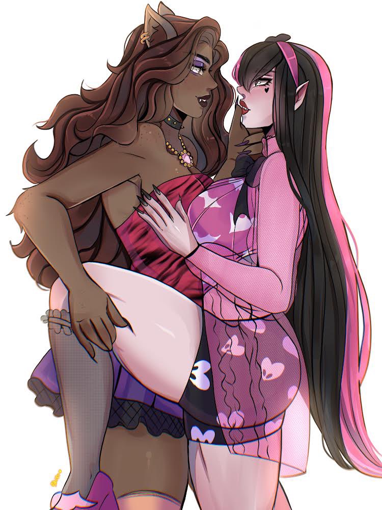 shisuchrist's tweet photo. No le sé a X Pero novias
Clawdeen g1 con draculaura g3
#lesbians #draculaura #clawdeen #ships #mosters #lindas https://t.co/Z5OH5Sjw8K