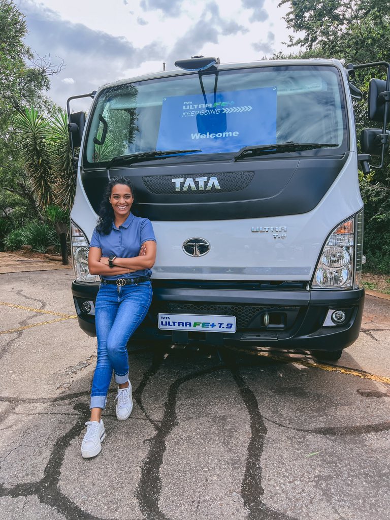 We’re live at the TATA Ultra Gerotek experience! Today, it’s all about unleashing the power of the TATA Ultra FE+ T.9 & T.14 trucks as they hit the track in style! Get ready to witness the ultimate fusion of performance and innovation firsthand. bitly.ws/3ebJg