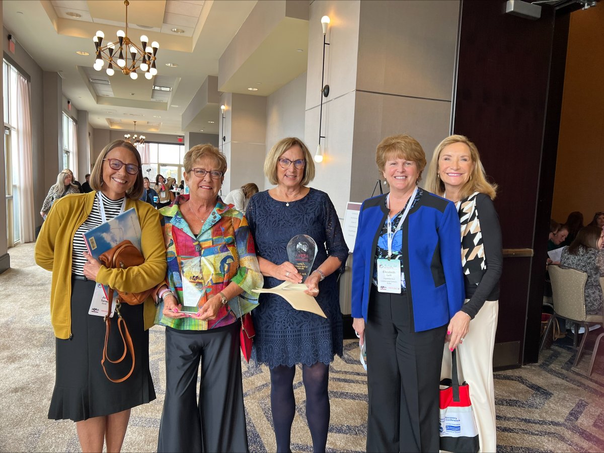 OLAC was proud to be at the #BASAWomensConference yesterday to watch amazing women leaders be recognized for the lifetime achievements in education! These women were also early champions of OLAC! A big congratulations to Debbie Campbell and Kathy Lowery. Well deserved, ladies👏👏
