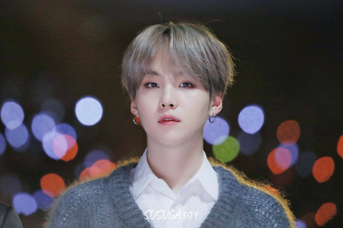 191130 MMA
우리윤기🫶
#BTS #방탄소년단 
#SUGA #민윤기 #슈가 #윤기 
#AgustD
#HAPPYSUGADAY
 <a href="/BTS_twt/">방탄소년단</a>