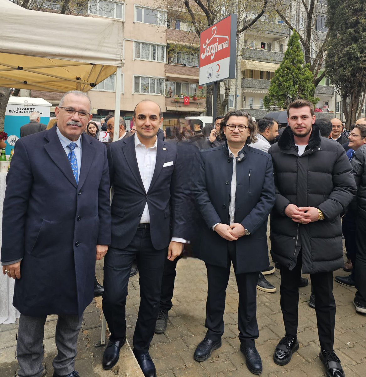 Ekonomi Ticaret Derneği (ETD) Başkanımız R.Şamil Dedeoğlu, üyemiz Barbaros Karakolcu ve Doğan Çatalbaş Adapazarı Kızılay Şubesi’nin Sevgi Butik Evi açılışına katıldı. 

Adapazarı Kızılay Şubesi Başkan Yardımcısı üyemiz Özkan Yetim’e ve emeği geçen herkese teşekkür ediyoruz.