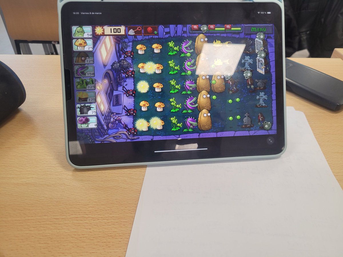 CheluEl's tweet image. POV: Te dio la nota de corte