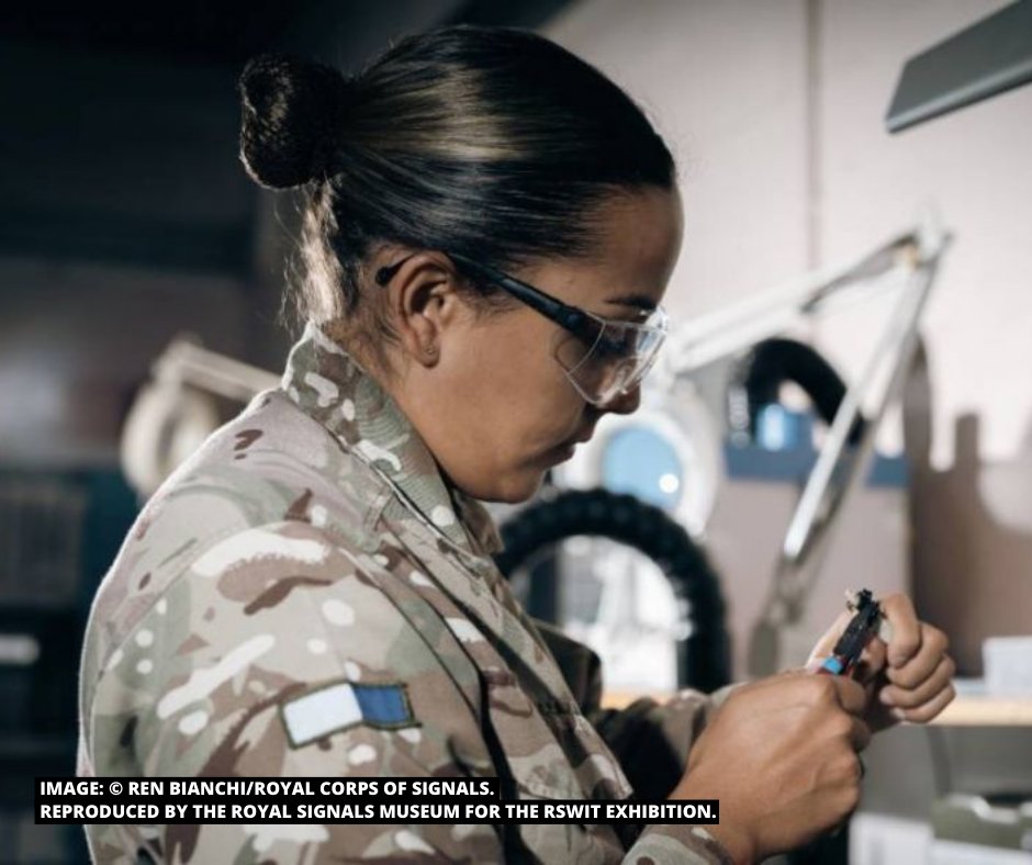 1/2 Marking #InternationalWomensDay & @ScienceWeekUK, the @SignalsMuseum is delighted launch the Royal Signals Women in Technology Network photography exhibition. Curated in partnership with RSWIT, it celebrates the diverse roles of female soldiers & officers within the Corps.