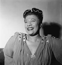 Torinspira's tweet photo. Oi gente, tudo bem? :)
Feliz dia internacional da mulher! Como hj é um dia tão especial, fiz uma arte da Ella Fitzgerald, cantora e compositora de Jazz. Espero que gostem!

Tags: 
#pixelart #torinspira #aseprite #ellafitzgerald #ella #woman #jazz #jazzmusic #WomansDay https://t.co/BHADoLhyjz