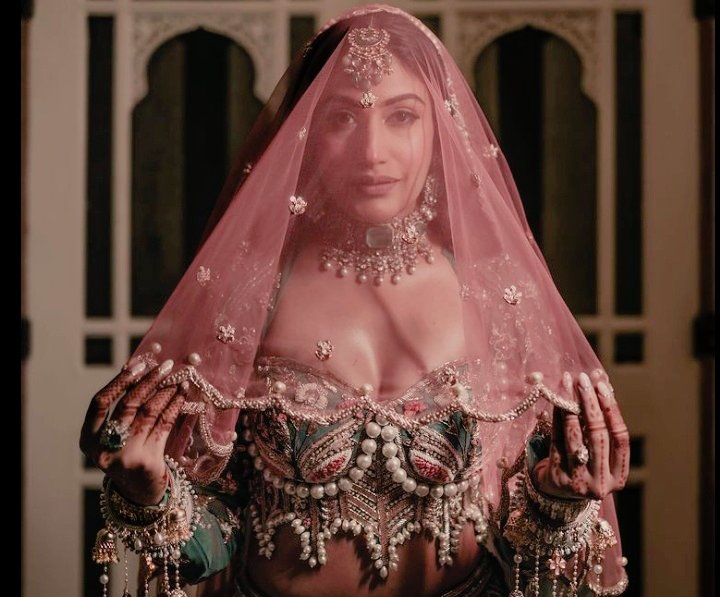 shivikasempire's tweet photo. Her aesthetics>>>💗

#SurbhiChandna
#SuKar https://t.co/5uNuiFh0K3