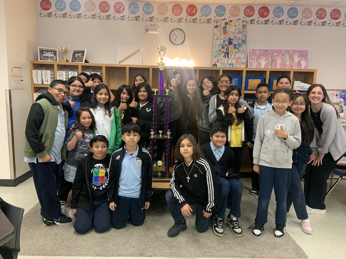 Congratulations to these awesome classes for achieving 100% attendance last week! You’re awesome Ms. D. Rodriguez, Ms. Guerra, Mrs. Paredes, and Ms. Eubanks! Way to Goooo!@CowartDISD @CounselingDISD #attendancematters