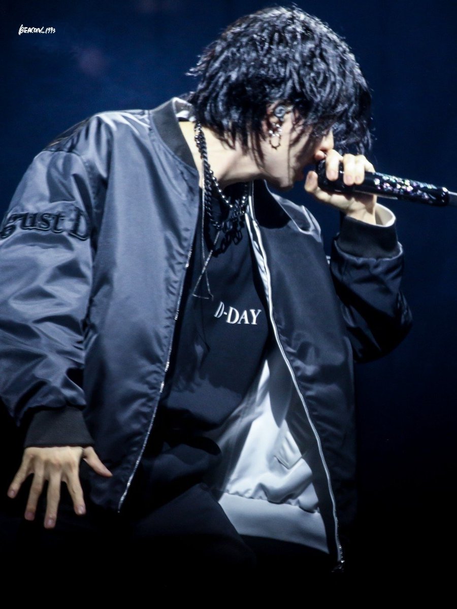 생일 축하합니다~~！🎉🎉🎊

#SUGA #슈가 #YOONGI #민윤기
#BTS #방탄소년단