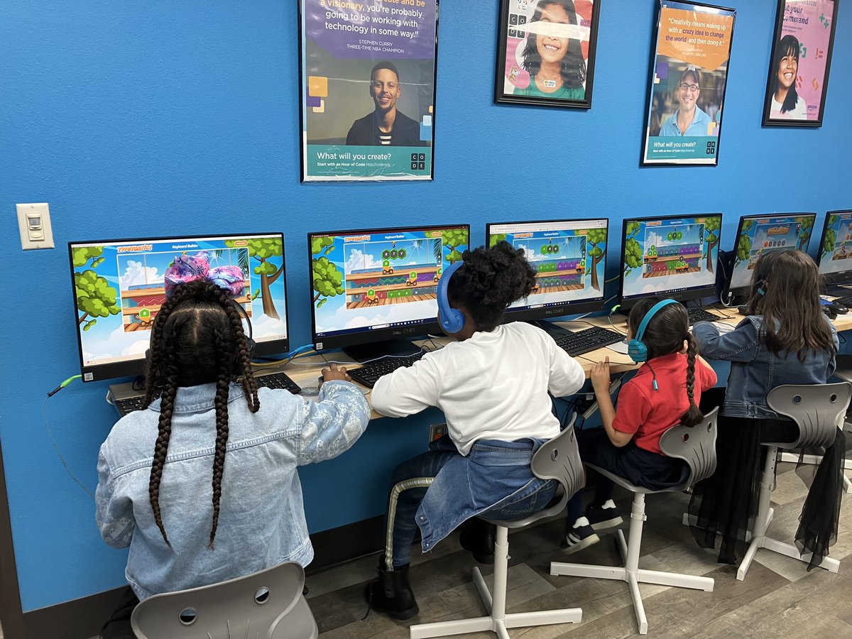 EdcampEFWMA's tweet image. At @efwmaschool our goal is that ALL of our students be successful &amp;amp; have #funlearning on their educational journey. That is why today our students are working on #letterrecognition using @typetastic_com we are advocate for #equity #diversity
#inclusion #confidence #AFEteacher