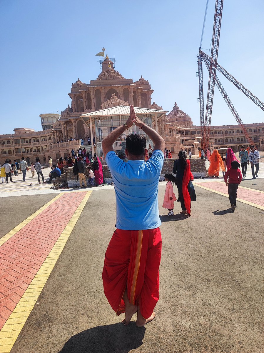 marwariboymansa's tweet photo. @OmMandir  What a Moment at My Mother land .  
Great Place of Peace and Nature Worthy https://t.co/wz9753WstN