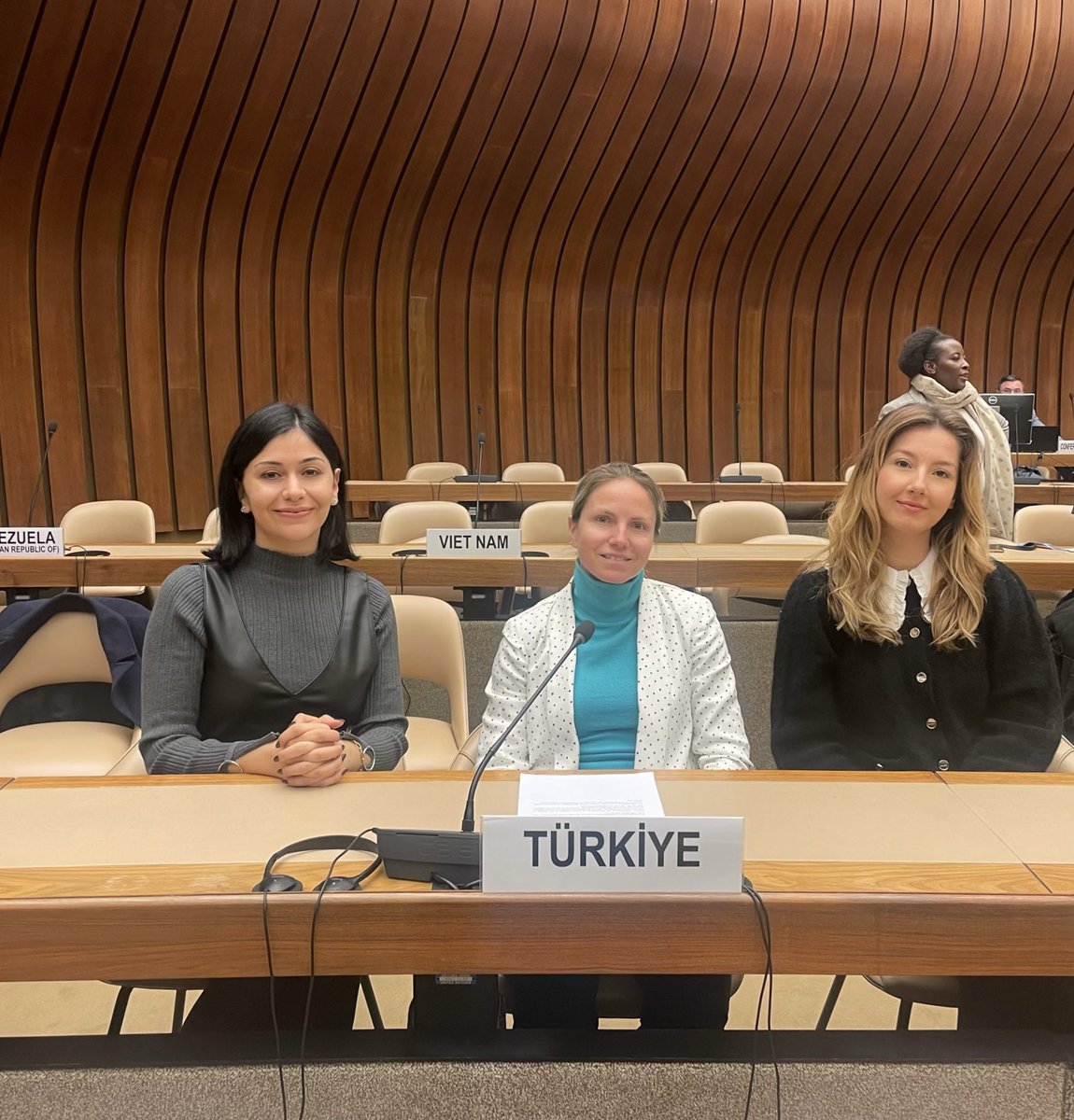 TC_BMCenevreDT's tweet photo. Happy #InternationalWomensDay Türkiye is committed to advancing full-equal participation &amp; leadership of women in peace-security processes. #WPS #UNSCR1325 https://t.co/VFpkJheGsY