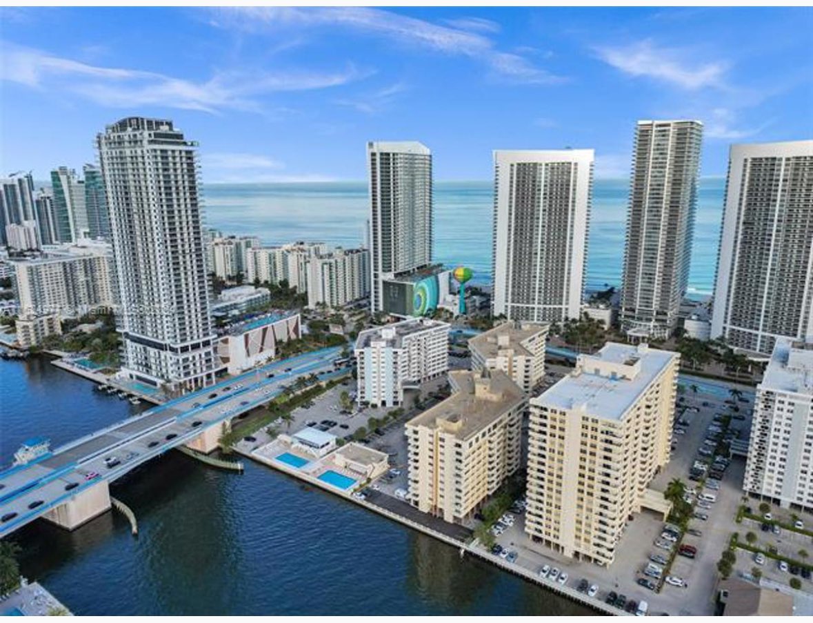 New Listing For Sale!!!
1817 S Ocean Dr #928
HALLANDALE BEACH, FL 33009
⁃ Huge corner unit on high floor
⁃ Best value in the area
⁃ High impact windows
⁃ Assigned and covered parking space, 
⁃ Gym, extra storage, pool.
Asking $389,000
Call to see: 305-692-0924
#MiamiRealtor