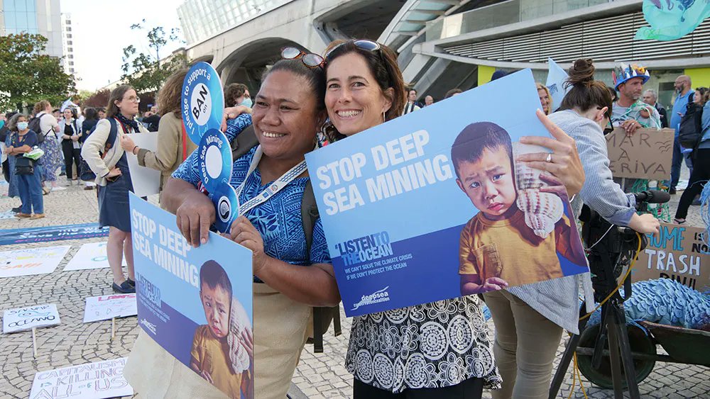 Our Director @siankowen is 1️⃣ of the women in #OceanConservation leading roles. However, a recent gender gap report saw women still underrepresented in these roles. We're proud to be featured in @RiseUp4theOcean's blog on #InternationalWomensDay. riseupfortheocean.org/celebrating-fe…