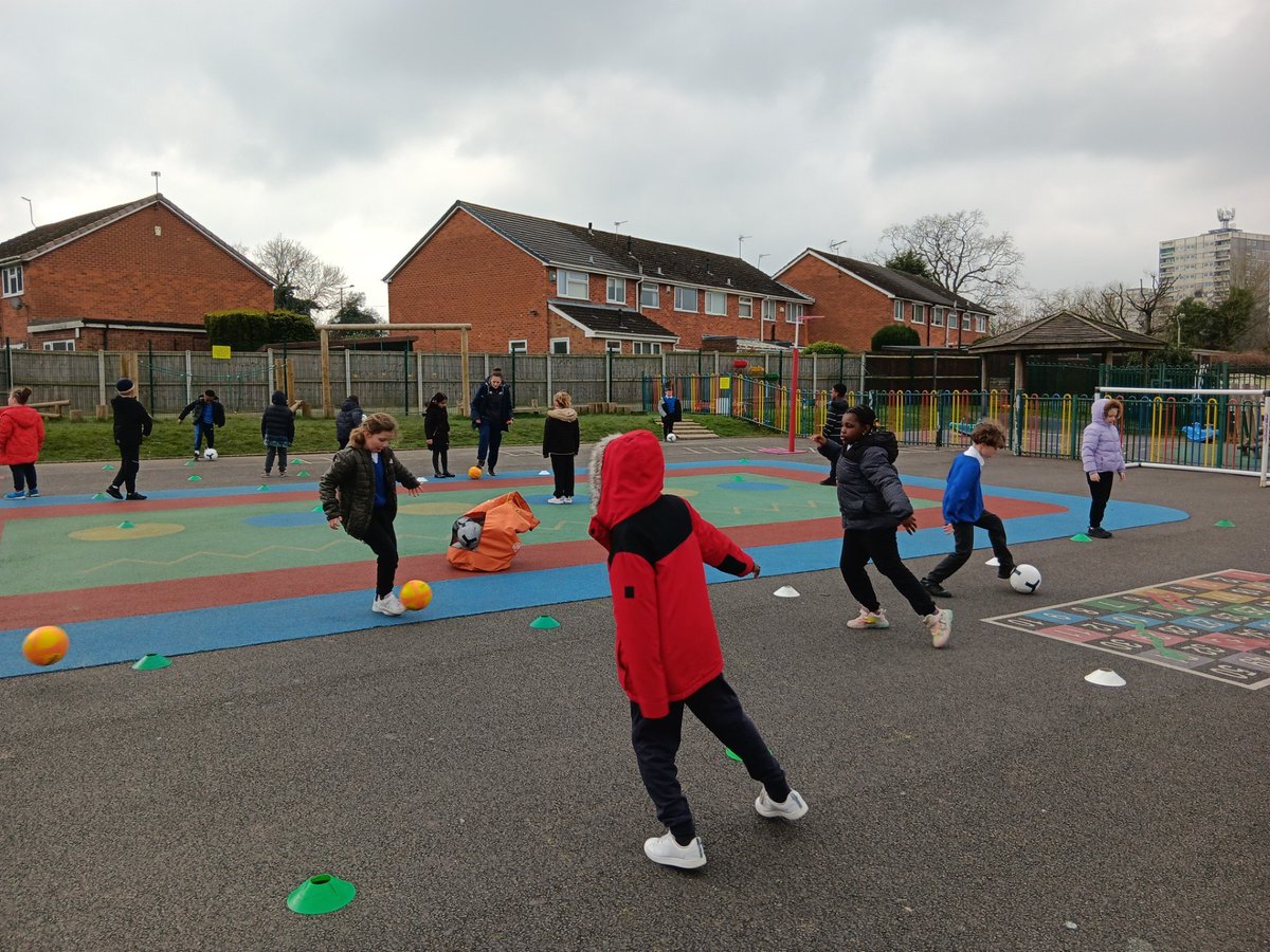 St Jude's Catholic Primary School 🧡 (@jude_primary) on Twitter photo Great to join in with the World's Biggest Ever Football Session today! We welcomed ex-lioness Laura Bruton who shared her football story so far and who led some inspiring workshops. Thanks <a href="/cent_coaching/">Central Education</a> - what a fab day! <a href="/BCPP__/">🧡Catholic Primary Partnership🧡</a> <a href="/PrimaryTolkien/">Tolkien Cluster Schools</a> <a href="/BCSGO/">Bishop Challoner SGO</a> <a href="/lionesses/">Lionesses</a> #LetGirlsPlay Great to join in with the World's Biggest Ever Football Session today! We welcomed ex-lioness Laura Bruton who shared her football story so far and who led some inspiring workshops. Thanks <a href="/cent_coaching/">Central Education</a> - what a fab day! <a href="/BCPP__/">🧡Catholic Primary Partnership🧡</a> <a href="/PrimaryTolkien/">Tolkien Cluster Schools</a> <a href="/BCSGO/">Bishop Challoner SGO</a> <a href="/lionesses/">Lionesses</a> #LetGirlsPlay