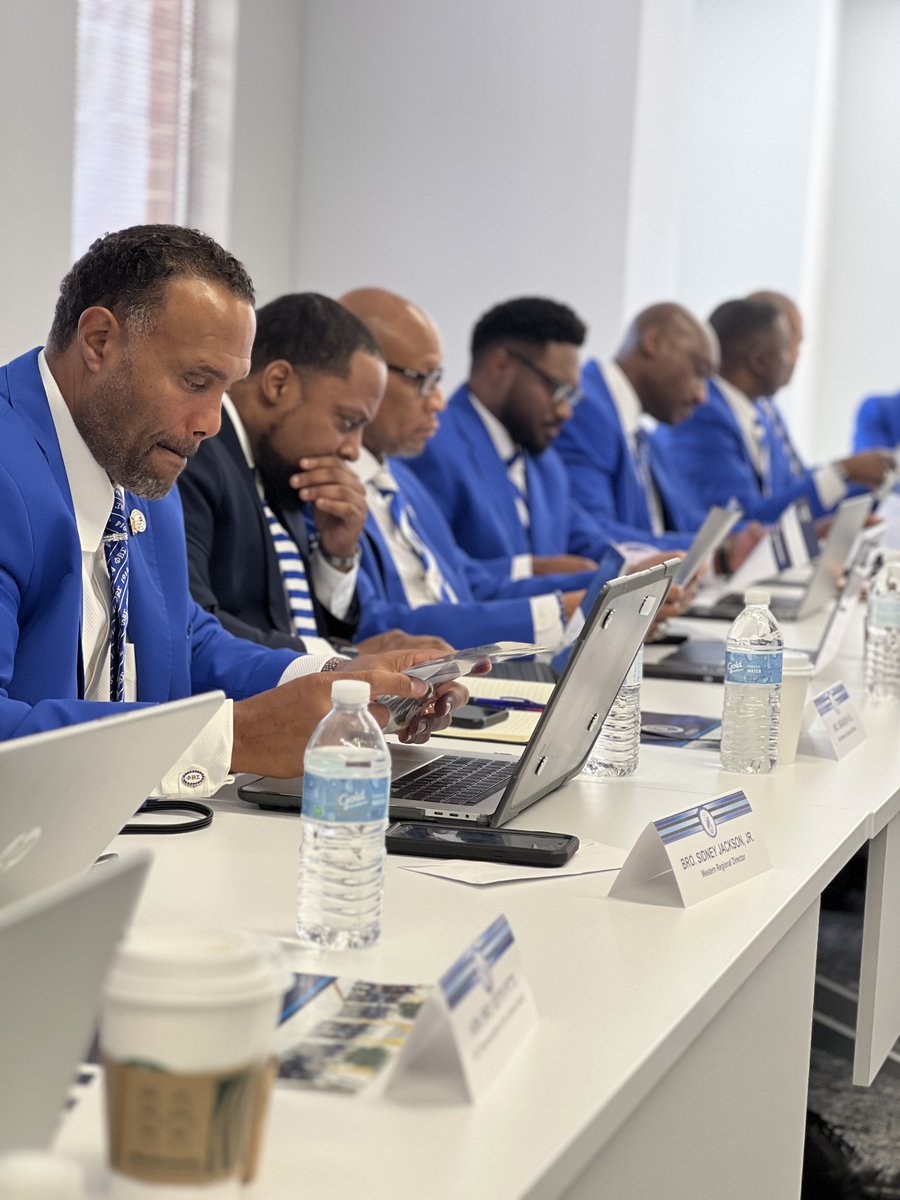 Phi Beta Sigma tweet media