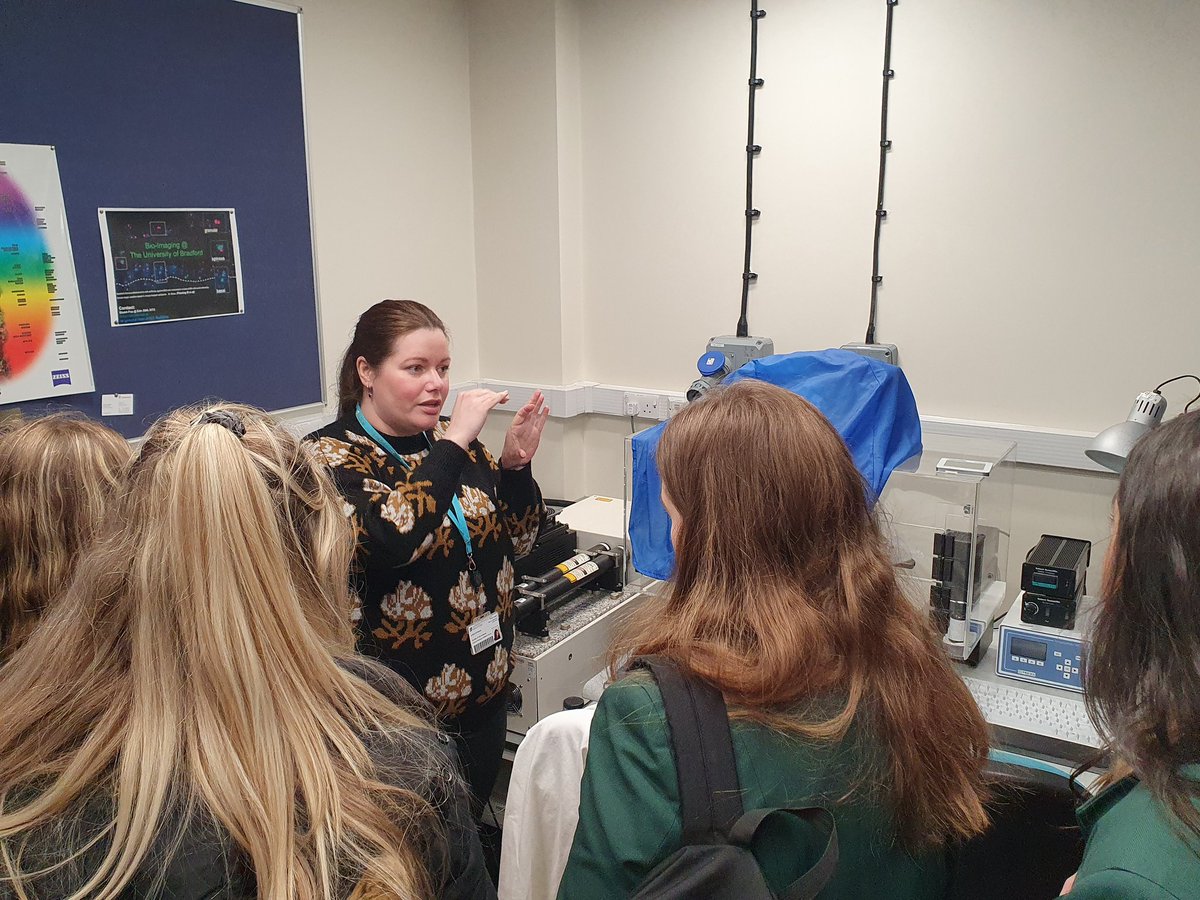 Great engagement from @ULifesci today at the Women in #STEM event. The careers fair and lab tours showcasing our amazing scientists, researchers and future prospects! #IWD2024
