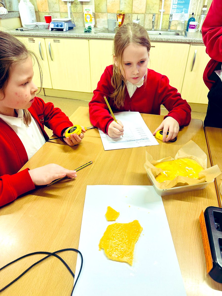 Kicking off our ‘sugar coated’ Science Week with Year 4 investigating what ingredients make the perfect honeycomb! @ScienceWeekUK