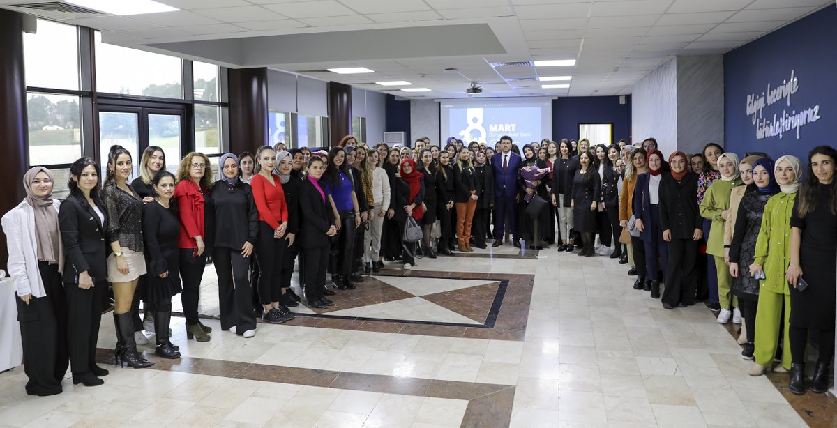 🎗️ Kadın ve Aile Merkezimiz koordinasyonunda, 8 Mart Dünya Kadınlar Günü münasebetiyle kadın akademik ve idari personellerimize yönelik bir kokteyl düzenlendi.

Detaylar 👇
🔗 haber.subu.edu.tr/tr/node/1571
