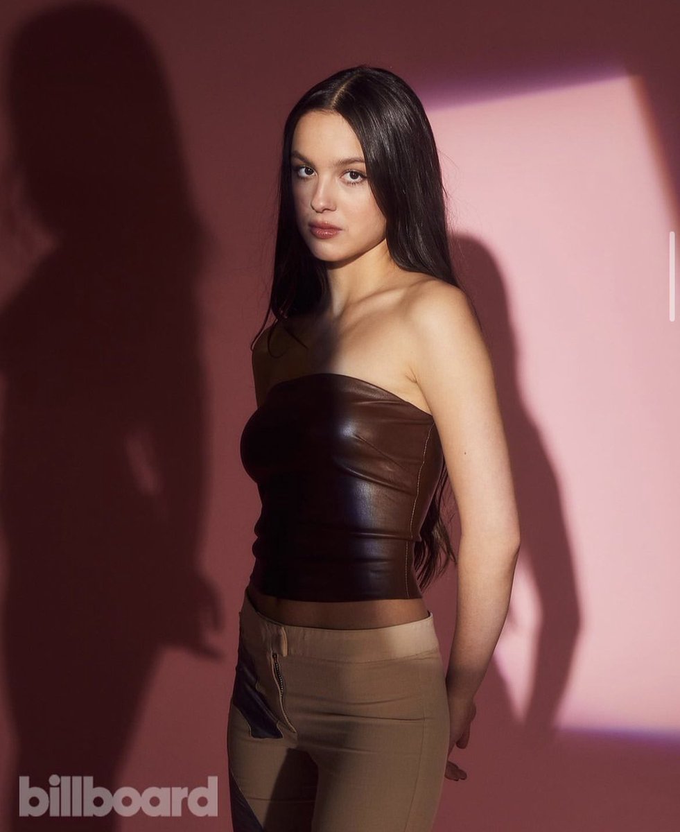 happy women’s history month! i love celebrating my women in music 🫶