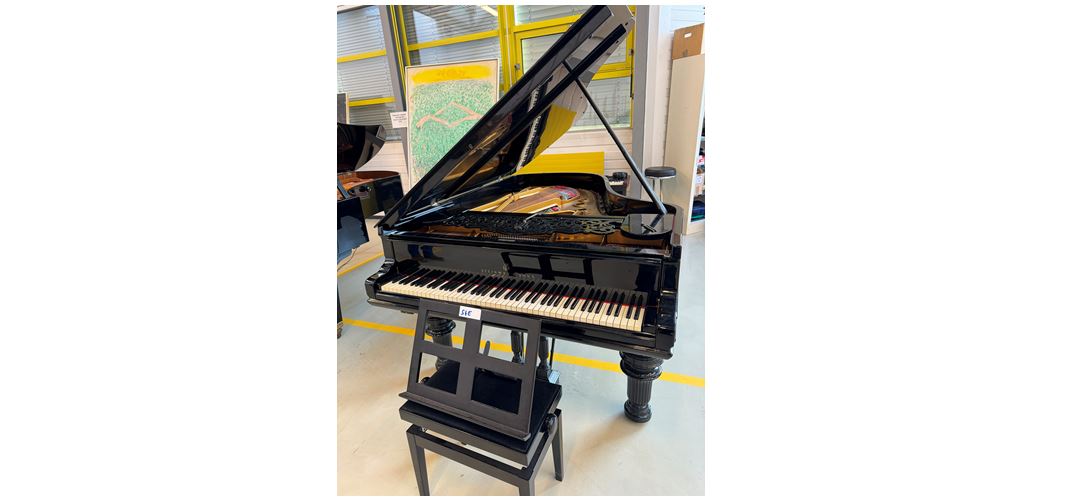 GE_encheresOPF's tweet photo. VENTE AUX ENCHERES MOBILIERE:
Montres, pianos, tableaux, sculptures, maroquinerie, foulards Hermes, le jeudi 21 mars 2024 à notre salle des ventes de Satigny.
Toutes les informations sur notre site:  https://t.co/Narx33Nysq
Listes:
https://t.co/G6KBYWHFif
https://t.co/jQoDv9xmtE https://t.co/ELfnrPxFGt