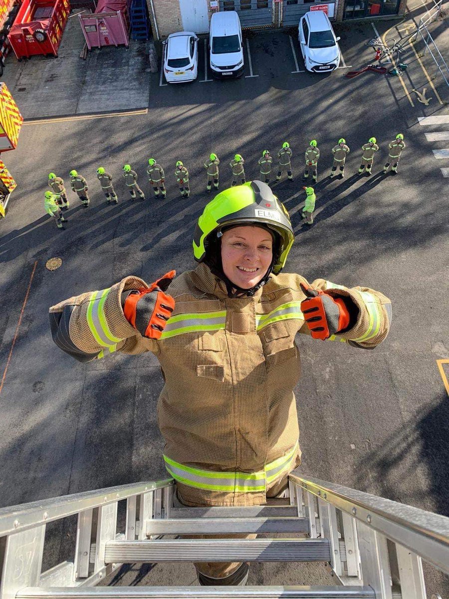 catherine_elms's tweet photo. @kentfirerescue So proud of my girl!!❤️🌈👩‍🚒 https://t.co/EI05f5tlXh