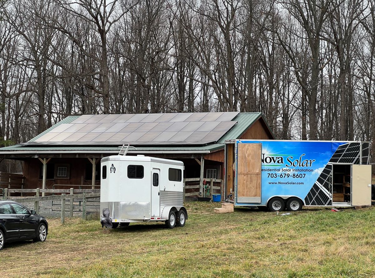 Those solar views 🔥

Gaithersburg, MD is home to this 47 panel residential solar system providing natural, renewable and clean energy while reducing electricity bills!

#solar #gogreen #gosolar #solarinstall #energysolar #carbonfootprint #solarpanels #reliableenergy