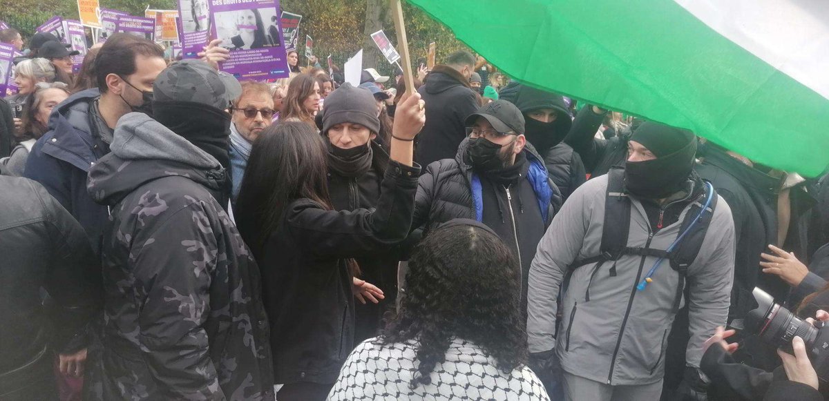 AIM_fra's tweet photo. 💥Malgré le refus de plusieurs associations, d'autres membres de la #manif8mars ont accepté la présence des fachos sionistes de la #LDJ dans le cortège, déclenchant ainsi des heurts.   

La BRAV est - étrangement - venue les protéger.  

#PasDeFachoDansNosLuttes https://t.co/hQ5d627AKB