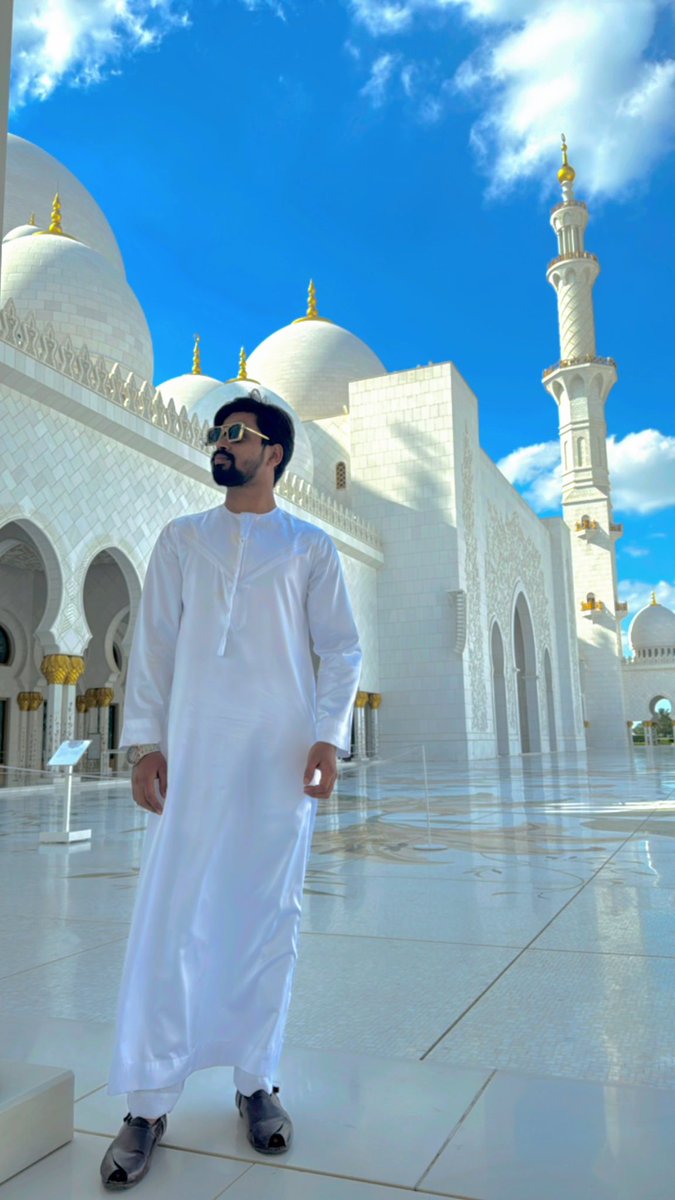 iamhamzasiddiqi's tweet photo. #shaikhZayedMosque #AbuDhabi #Dubai https://t.co/fjcgYd7DGV