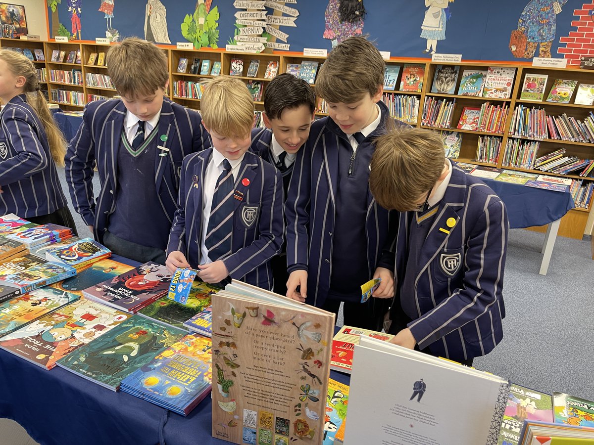 Town Close School (@towncloseschool) on Twitter photo Thank you to <a href="/Bookbugsdragon1/">Bookbugsdragontales📚</a> for hosting a fantastic book fair today in our School library. There is still time to visit after school if you have not yet had the opportunity!
#TownCloseLibrary #TownCloseVisitors #TownCloseReading Thank you to <a href="/Bookbugsdragon1/">Bookbugsdragontales📚</a> for hosting a fantastic book fair today in our School library. There is still time to visit after school if you have not yet had the opportunity!
#TownCloseLibrary #TownCloseVisitors #TownCloseReading