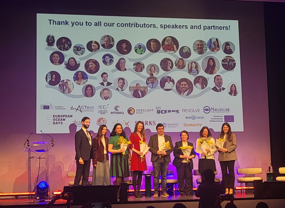 And with this lovely image of our powerful ladies and gentlemen, we finished the Ocean Literature in Action event #EU4Ocean and the #EUOceanDays 🥳🥳 have a lovely weekend everyone :)