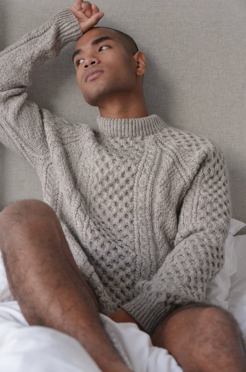 MAYLWear's tweet photo. 50% Off + Free shipping. The first, classic MAYL Wear hand-knitted winter sweater in beige-grey, slightly oversized fit (one size fits all) in a soft and very comfortable 100% Peer Gynt Norwegian Wool.
More at https://t.co/YvLFAQJ4NP https://t.co/D5qRUerMKB