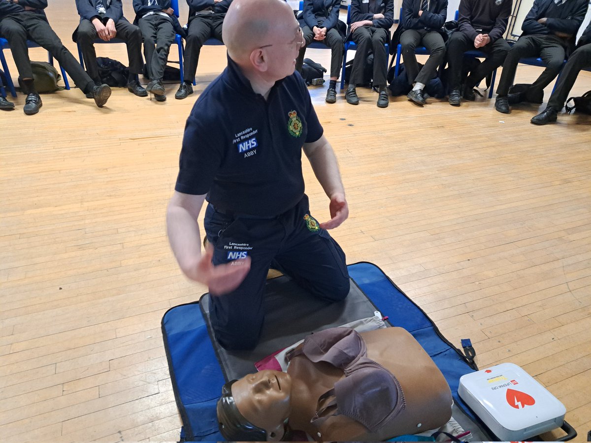 Attended Longridge High School to train all Year 9 CPR/AED Awareness. It was a great day with lots of engagement from pupils and teachers. Some amazing interactions and some outstanding students. Let's keep engaging and reduce OHCA
@MarkEvans1208 
@NWAmbCharity 
@cprsaveslives1