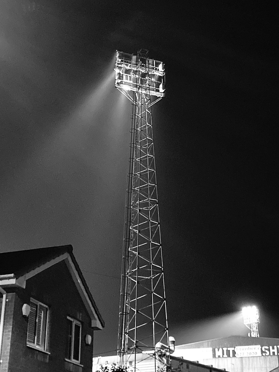 #floodlightfriday. #oafc